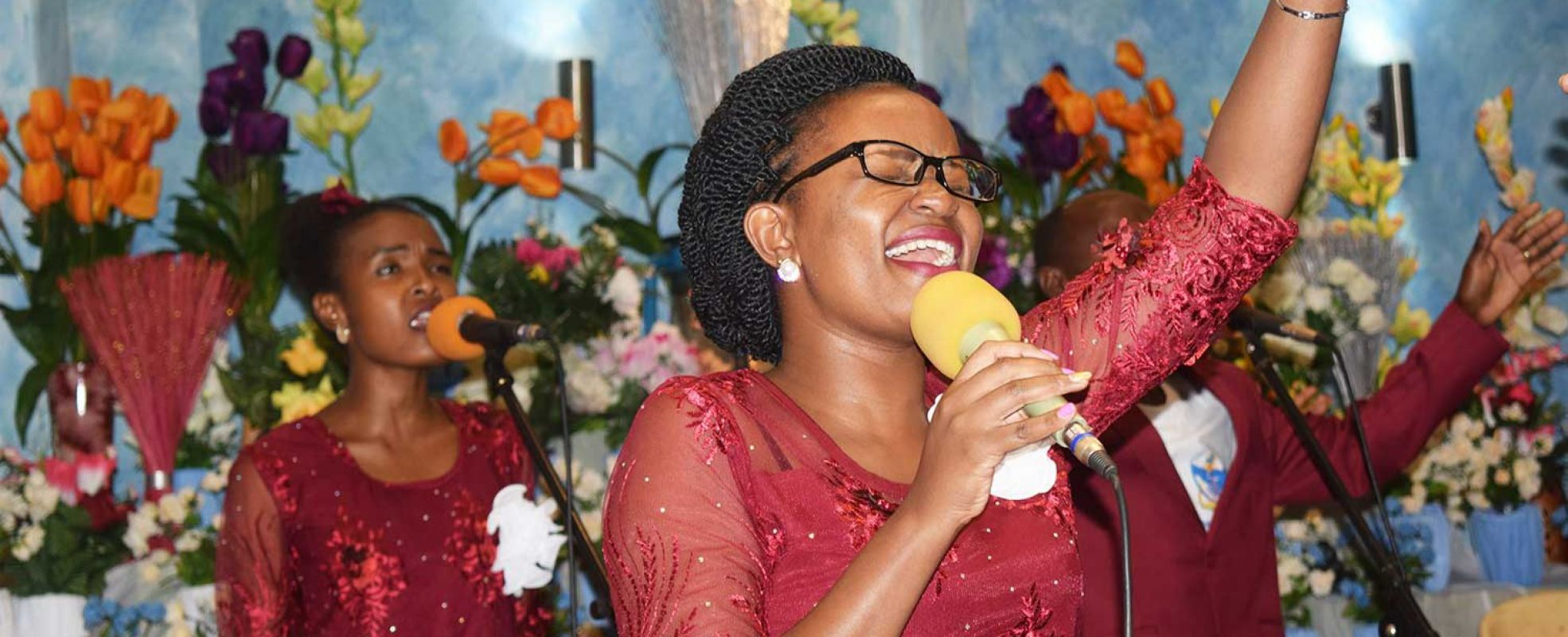 Experience Radiating Praise & Worship